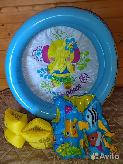 Надувной бассейн, жилет, нарукавник