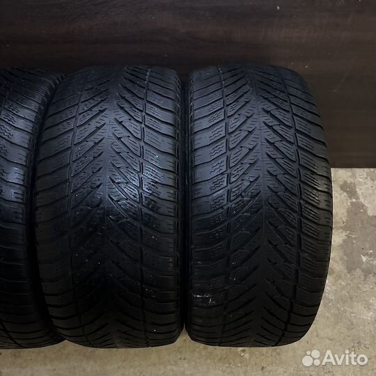 Goodyear Eagle Ultra Grip GW-3 245/40 R18 97V