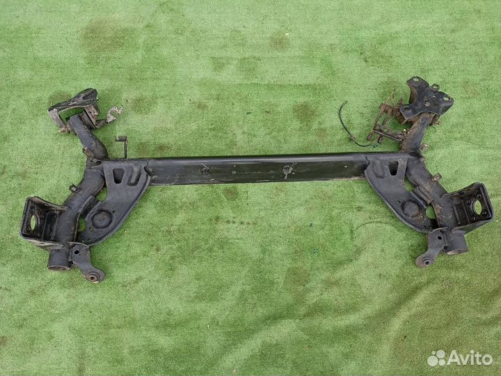 Балка подвески задняя Renault Fluence седан 1.6