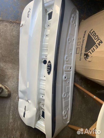 Крышка багажника Киа к5 Gti line