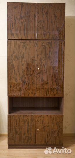 Шкаф полированный