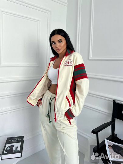 Спортивный костюм