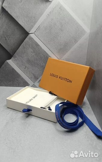 Упаковка Louis Vuitton