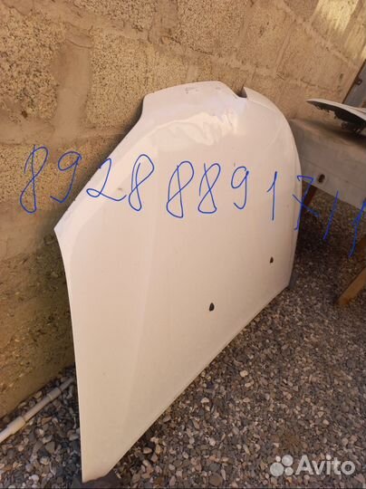 Капот на renault logan 2