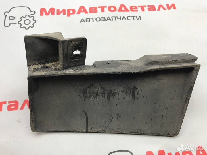 Брызговик задний правый Chevrolet Equinox 3 2019