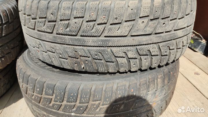 Kumho I'Zen KW22 235/65 R17