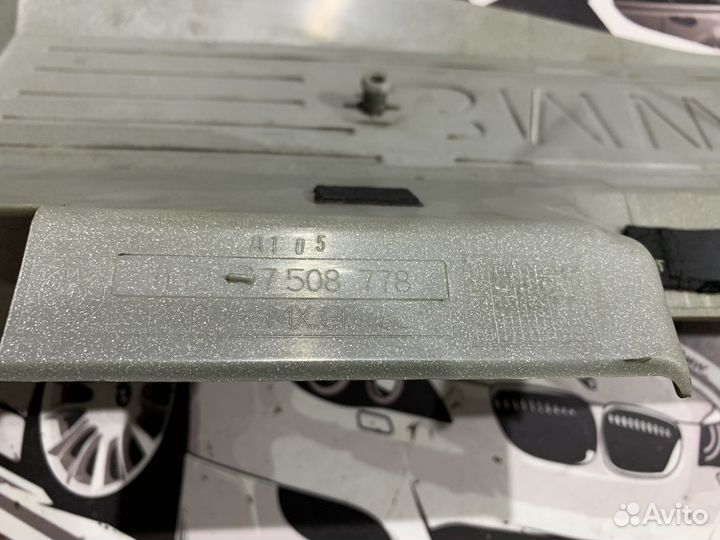 Декоративная крышка BMW N62B44 левая