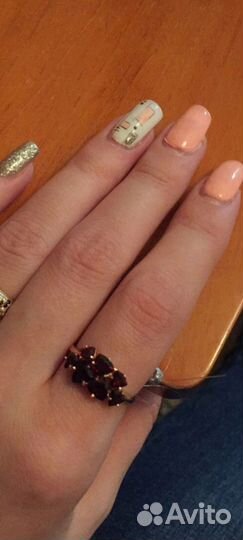 Золотой комплект серьги и кольцо с Гранатами