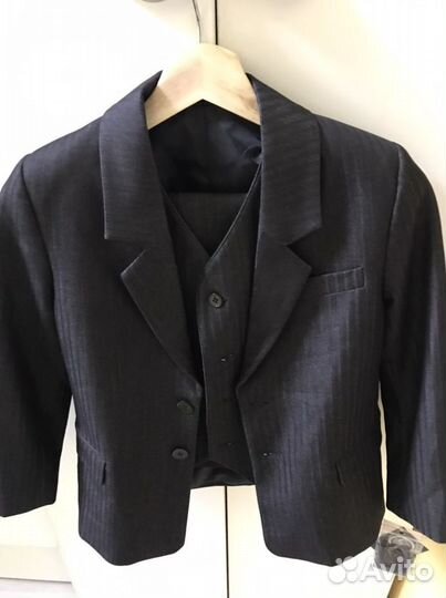 Костюм тройка