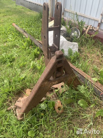 Сцепка треугольная дт 75