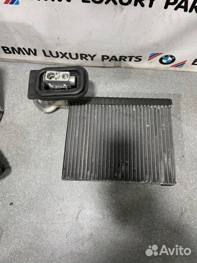 Радиатор печки Bmw X5 E70 N57D30 2013