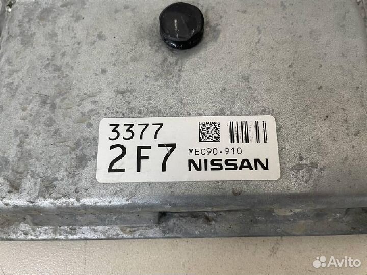 Блок управления двигателем Nissan Tiida