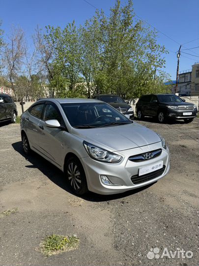 Hyundai Solaris 1.6 AT, 2011, 67 000 км