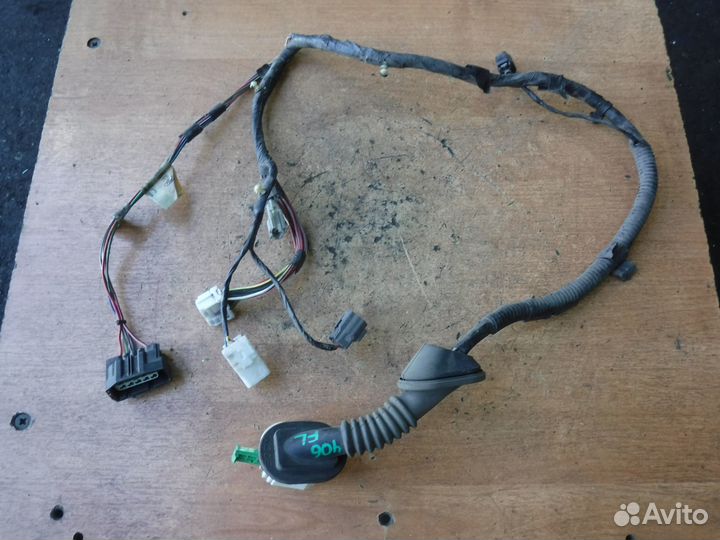 Проводка двери Ford Escape Maverick