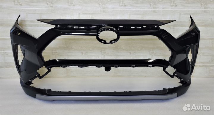 RAV4 -5 Передний бампер верх+низ без дефектов бу