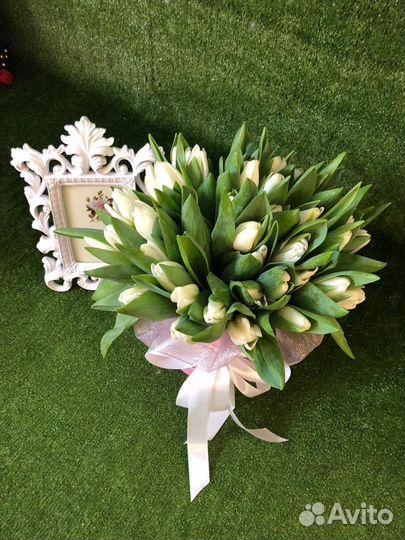 Тюльпаны в коробке