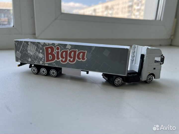 Модель тягача с прицепом