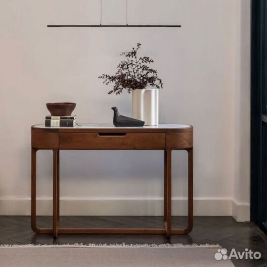 Консоль дизайнерская