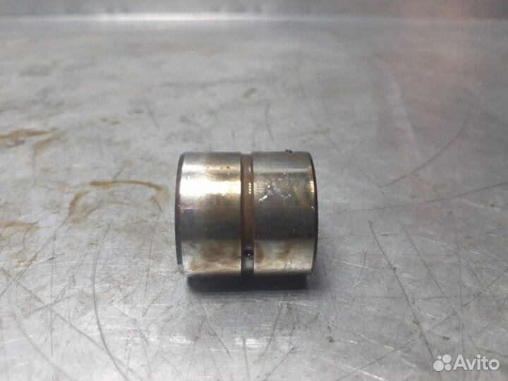 Толкатель клапана гидравлический Volkswagen Passat