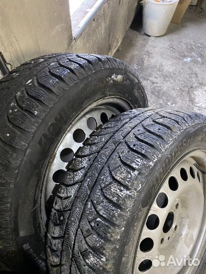 Bridgestone Ice Cruiser 7000S 185/60 R15 84T