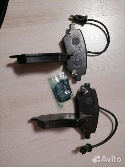 Передние тормозные колодки Chery fora, Vortex