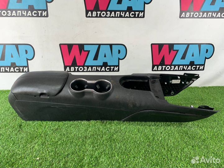 Консоль салона Ford Mustang 6 S550 рест. 2020