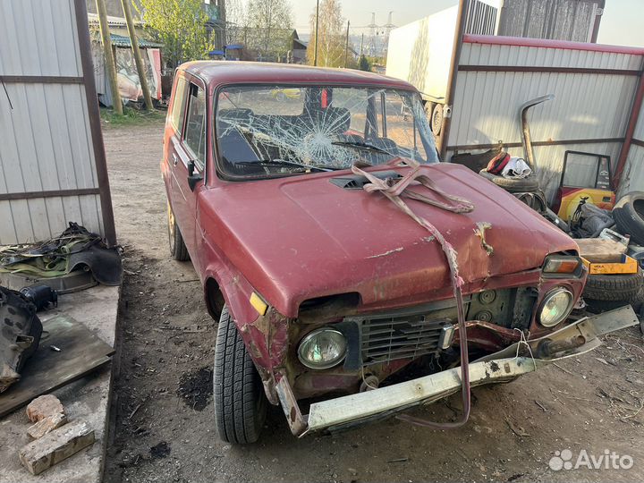 Нива в разбор 2121