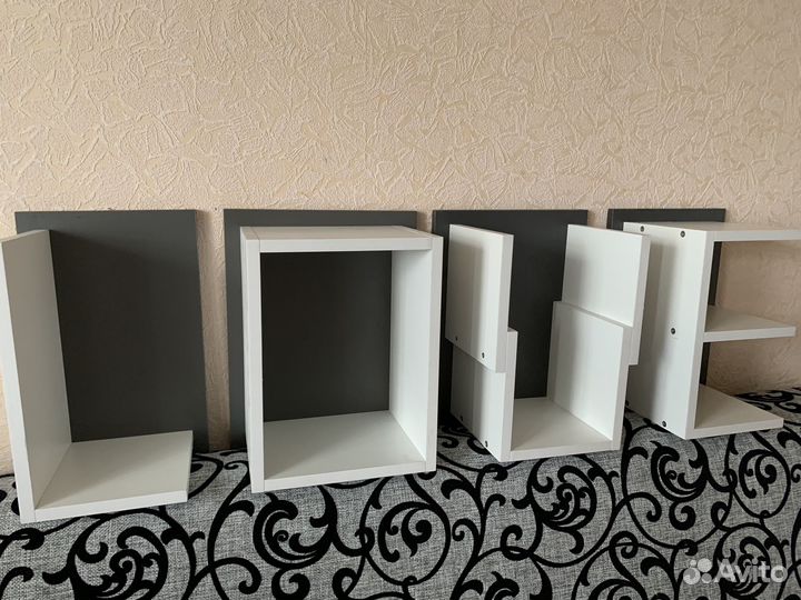 Полки в форме «love»