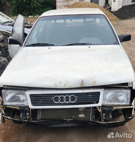 В разборе Audi 100 C3