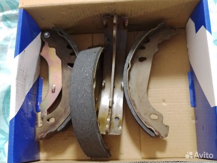 Peugeot 206 колодки тормозные барабанные задние