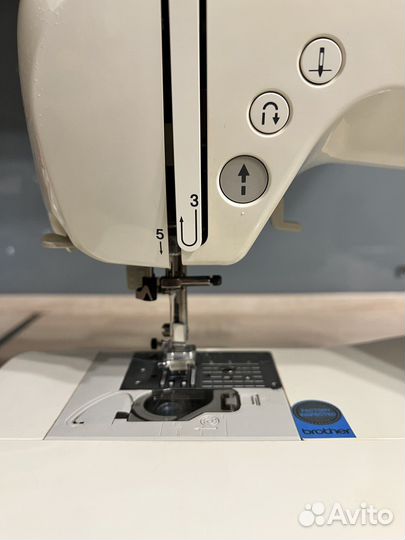 Швейная машинка Brother NV20