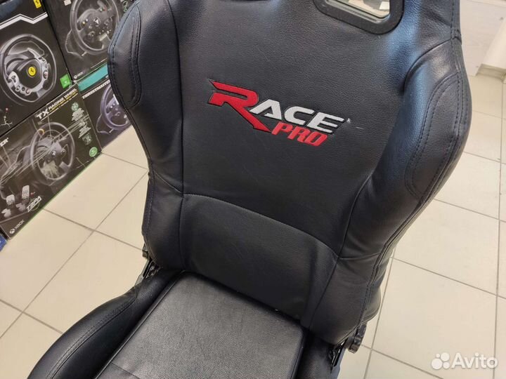 PlaySeat Evolution + крепление кпп + салазки