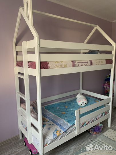 Двухъярусная кровать домик бу