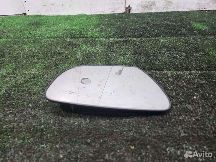 Зеркальный элемент правый Kia Ceed 2 2012-2018