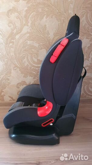 Детское автомобильное кресло до 25кг
