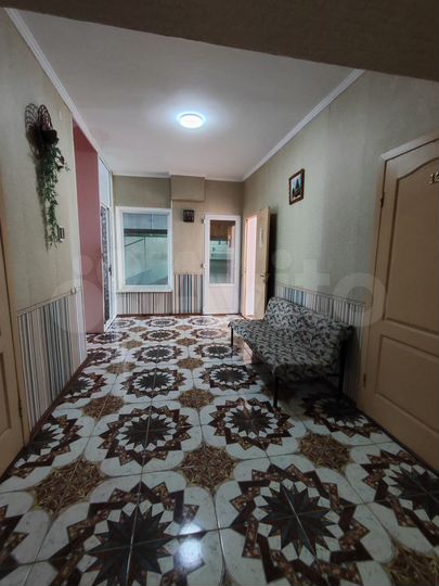 Комната 14 м² в 4-к., 1/1 эт.