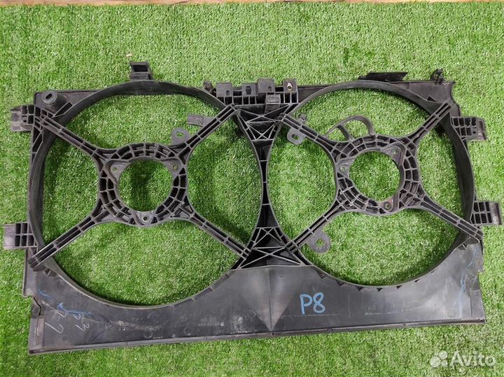 Диффузор (рамка) вентилятора Mitsubishi Lancer 10