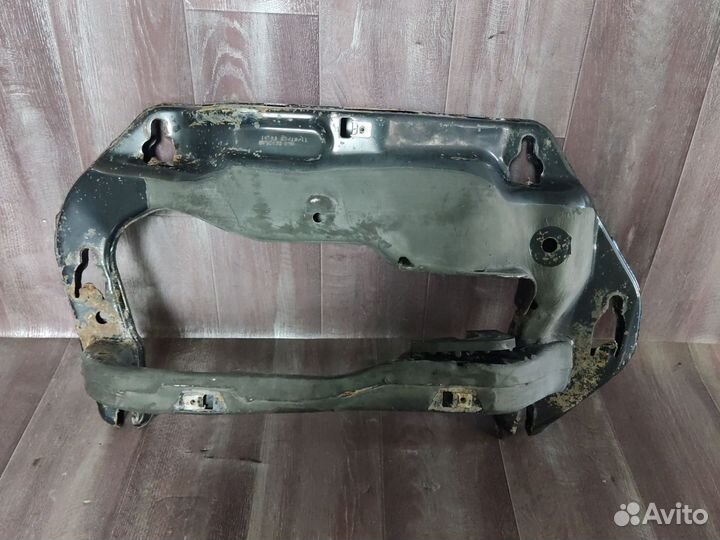 Траверса АКПП BMW X5 E70