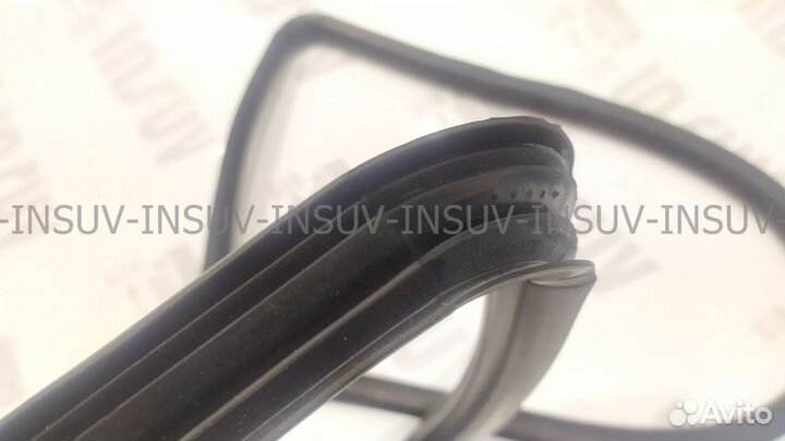 Уплотнитель задних форточек урбан 5d (нов образца)