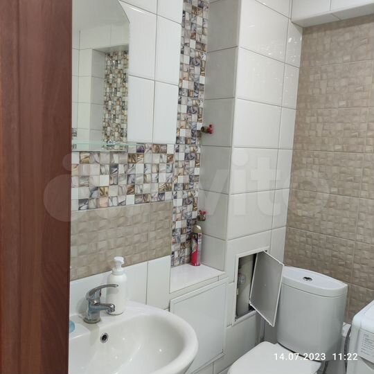 1-к. квартира, 42 м², 8/15 эт.