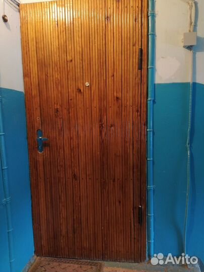 Дверь входная металлическая бу