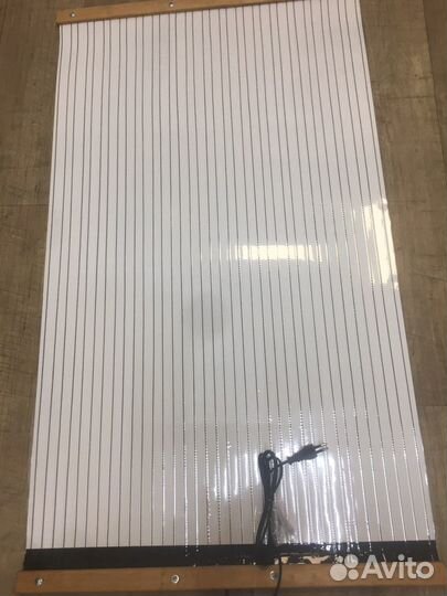 Настенный обогреватель, Картина