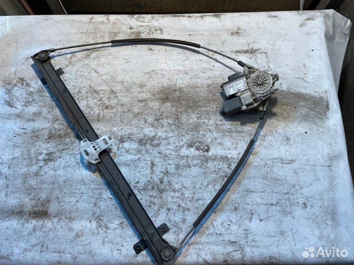 Стеклоподъемный механизм левый Daf