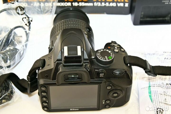 Nikon D3200 24.2MP зеркалка Kit AF-S VR 18-55