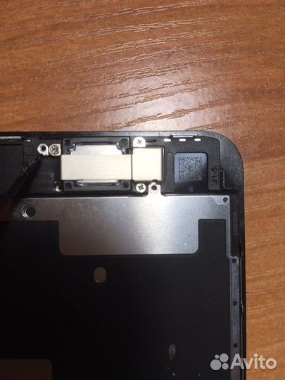 Дисплей iPhone SE 2020