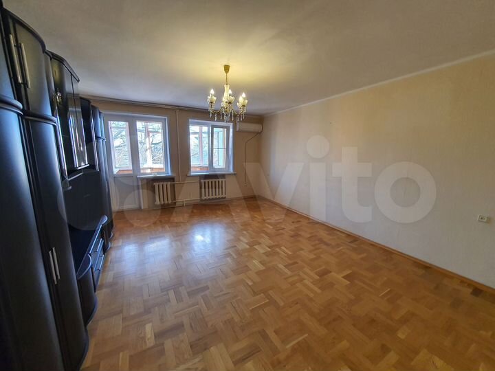 3-к. квартира, 78 м², 2/4 эт.