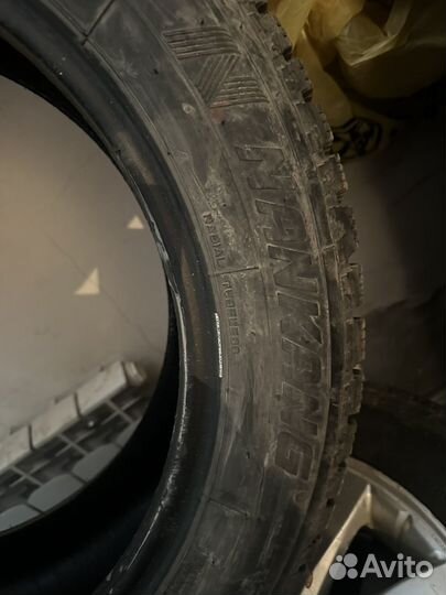 Michelin Agilis X-Ice North 215/55 R17