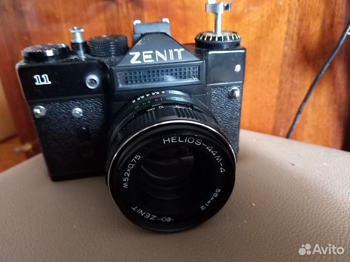 Фотоаппарат зеркальный плёночный