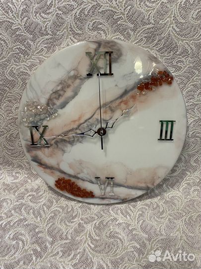 Часы из эпоксидной смолы