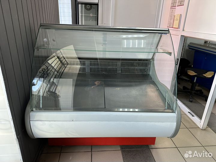 Холодильная витрина